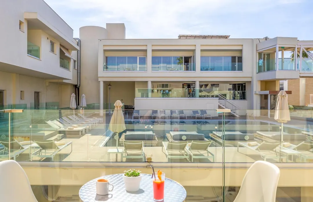 Melpo Antia Hotel & Suites-1